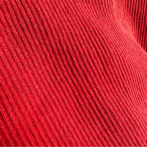 Brandy Melville Rib Knitted Spaghetti Straps Cropped Tank Top in Red - Picture 5 of 6